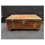 vtg cedar wood jewelry box or keepsake chest