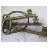 Large Set Brass Keys | 7 1/2 to 6'