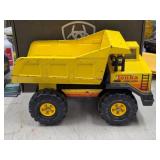 vtg 1980s Tonka Mighty Diesel Dump Truck