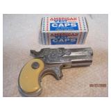 Nichols Deringer w/ Caps |