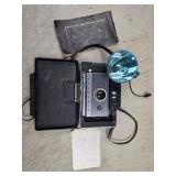 Vtg Polaroid Automatic 100 Land Camera