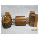 Salt + Pepper Shakers 3 Set Souvenir |