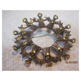 Round Angels holding hands - | 2