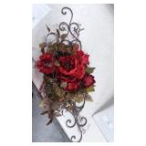 2 dried flower wall decorations