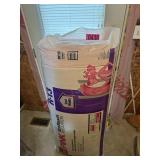 (1) Roll of Pink Insulation