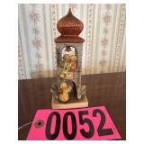 Children in tower playing trumpets Hummel