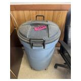 50 gallon rolling trashcan