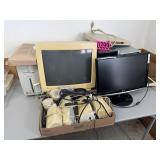 Large lot of old computer monitors, PC