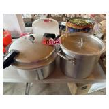 Large aluminum pressure cooker and stock pot