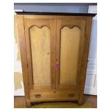 Large wardrobe with key