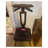 Vintage mahagony gentlemen