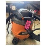 RIDGID wet/dry shop vacuum with hoses and