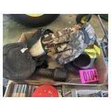 Box lot: safety gear including kneepads, gloves,