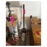 Hydraulic floor jack, 6500 pound capacity