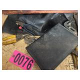 Drawer lot: pliers, locking pliers, adjustable