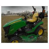 JD 1025R utility tractor w/ front bucket