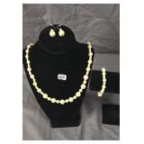 Faux pearl and rhinestone beaded jewelry set