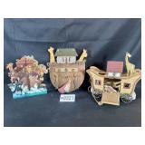 Noahï¿½s Ark themed Assorted wood decor items &