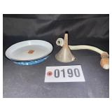 3 pcs - blue and white graniteware pan, metal