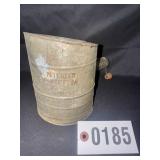 Antique 5 cup sifter