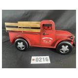 Decorative metal Christmas truck with primitive