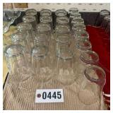 (23) Clear glass drinking glasses