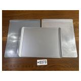 (3) Aluminum dough trays