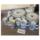 Tienshan blue sponge stoneware: (6) soup bowls;