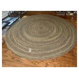 Round braided rug