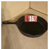 Cast Iron skillet 10.5in