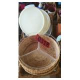 Plastic, glass and wicker kitchenware