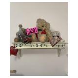 Plush Animals and  Dï¿½cor Shelf