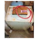 Metal Cabinet / Hot Water Hose