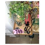 Flat of Floral Decor / Candle Holder / Match