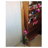 Lot of pool sticks / badminton rackets