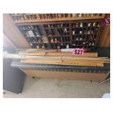 Dowel rods / Flags / Rulers