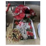 Metallic Mesh Wreaths & Garland Box