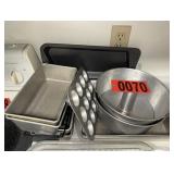 Commercial Bakeware & Loaf Pans Set