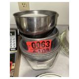Baking Pans & Stainless Mixing Bowl