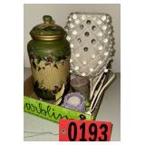 White Pineapple Accent Lamp & Canister Duo