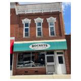 ROCKETS GRUB & PUB: BUSINESS & RENTAL PROPERY