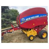 New Holland 450 Round Baler