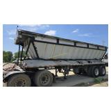 2006 Etnyre Flowboy 26' Hyd. Semi Trailer