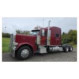 2020 Peterbilt 389 Semi Truck