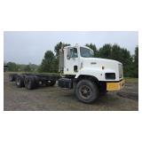 2000 IH Paystar 5000 Cab & Chassis