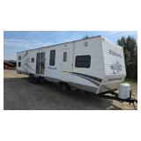 2007 Wildwood 42' Camper 2BR 2Bath