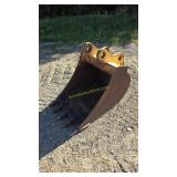 John Deere 24' Digging Bucket