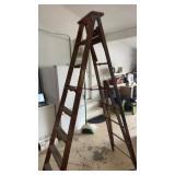 8 foot wooden step ladder