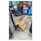 Lift Rite 5500 pound pallet jack