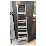 Louisville, 6 foot aluminum ladder